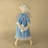 angel-with-heart-in-blue