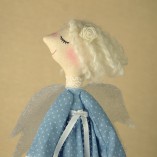 angel-with-heart-in-blue-6443